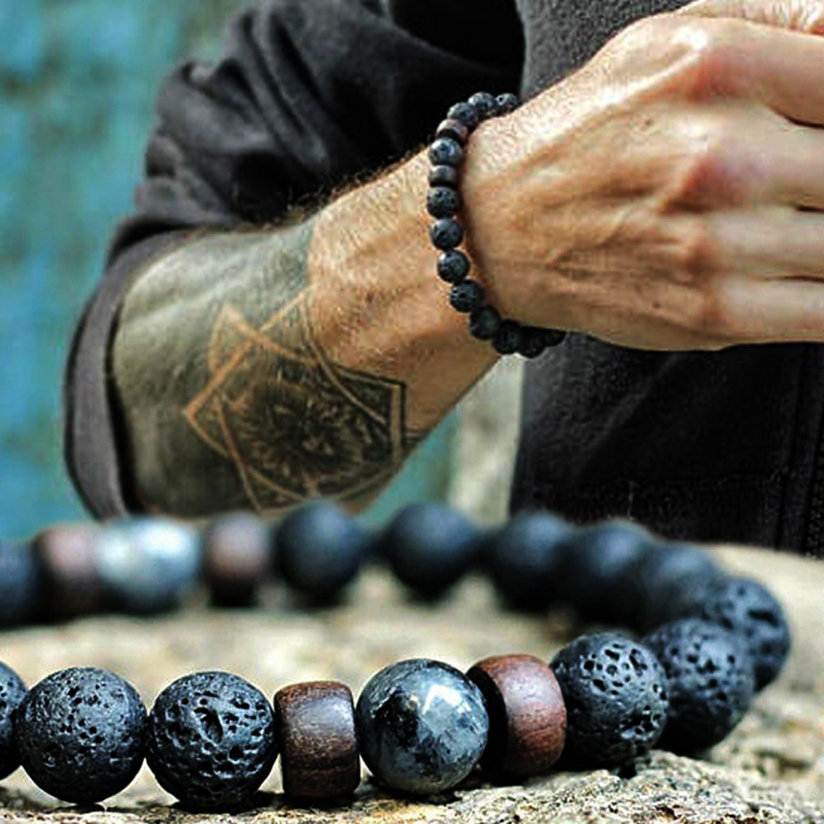 1 Pcs Simple Personality Men's Flash Stone Wood Beads Natural Volcanic Stone Beaded Bracelet