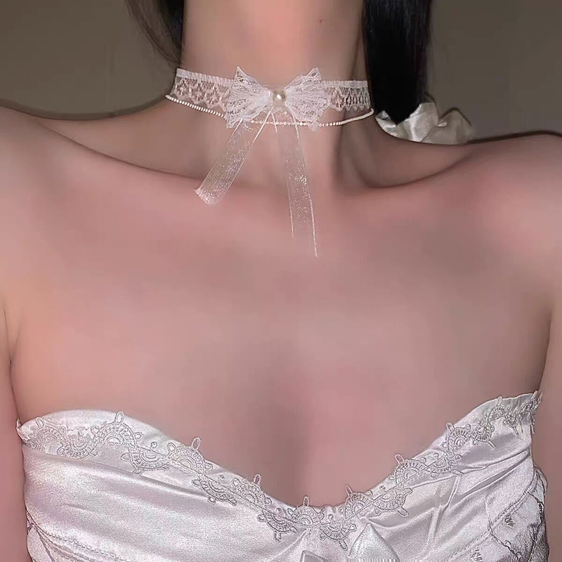 1pcs Fashionable And Bow White Faux Lace Choker Neck Accessory Elegant Lace Bowknot Choker Necklace Choker Short Chain