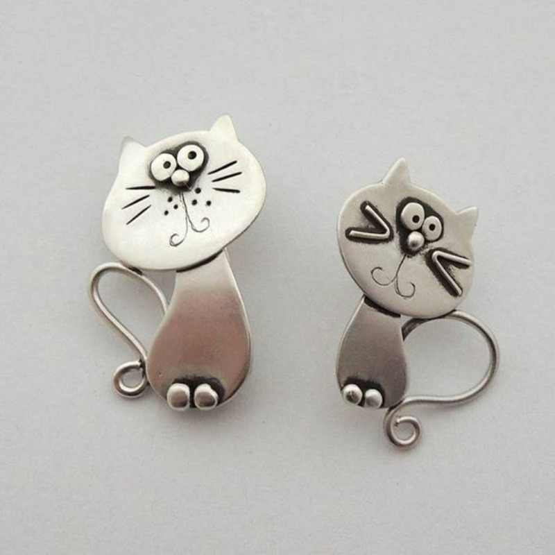 Creative And Cute Cat Designed Metal Earrings Simple And Fashionable Styles Unique And Personalized Female Earrings