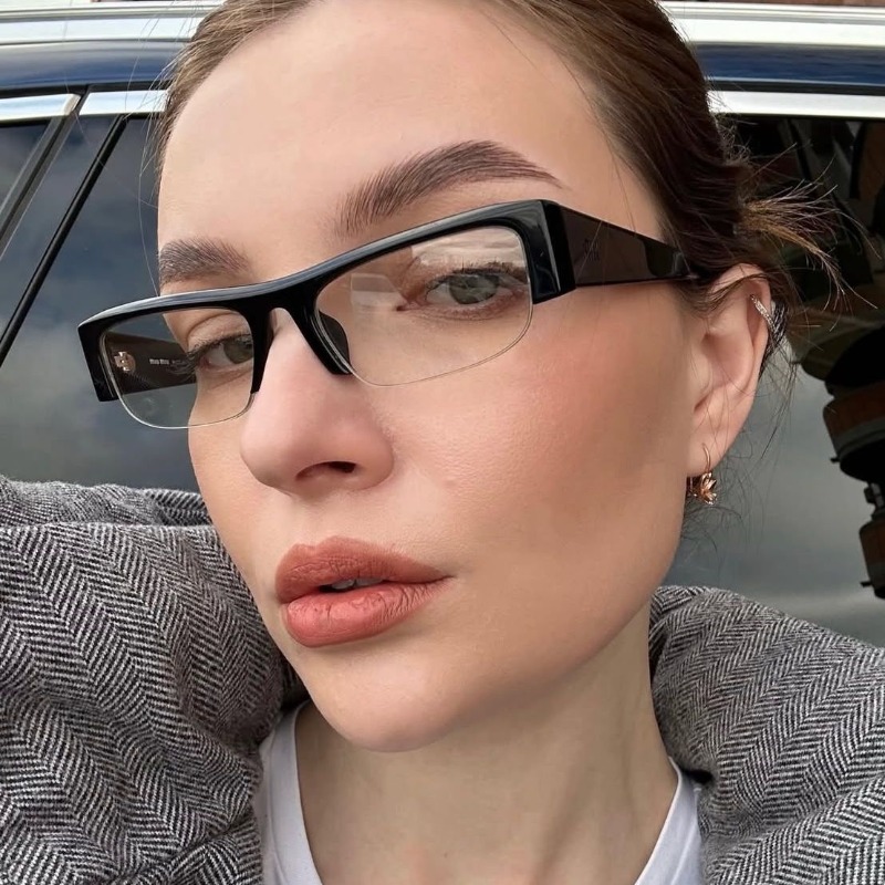 Classic 1Pcs Semi-rimless Rectangle Anti Blue Light Glasses for Men and Women Black Frame Unisex Computer Wearing Women Glasses