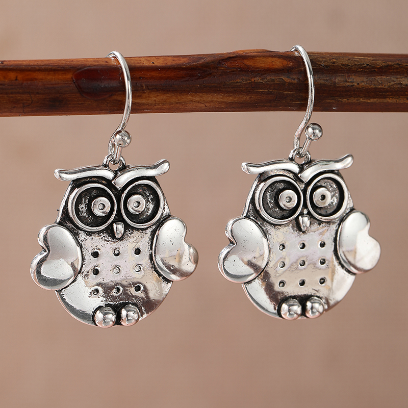 Vintage Silver Color Metal Carving Owl Earrings Originality Cute Animal Dangle Earrings Daily Party Wearable Ear Jewelry