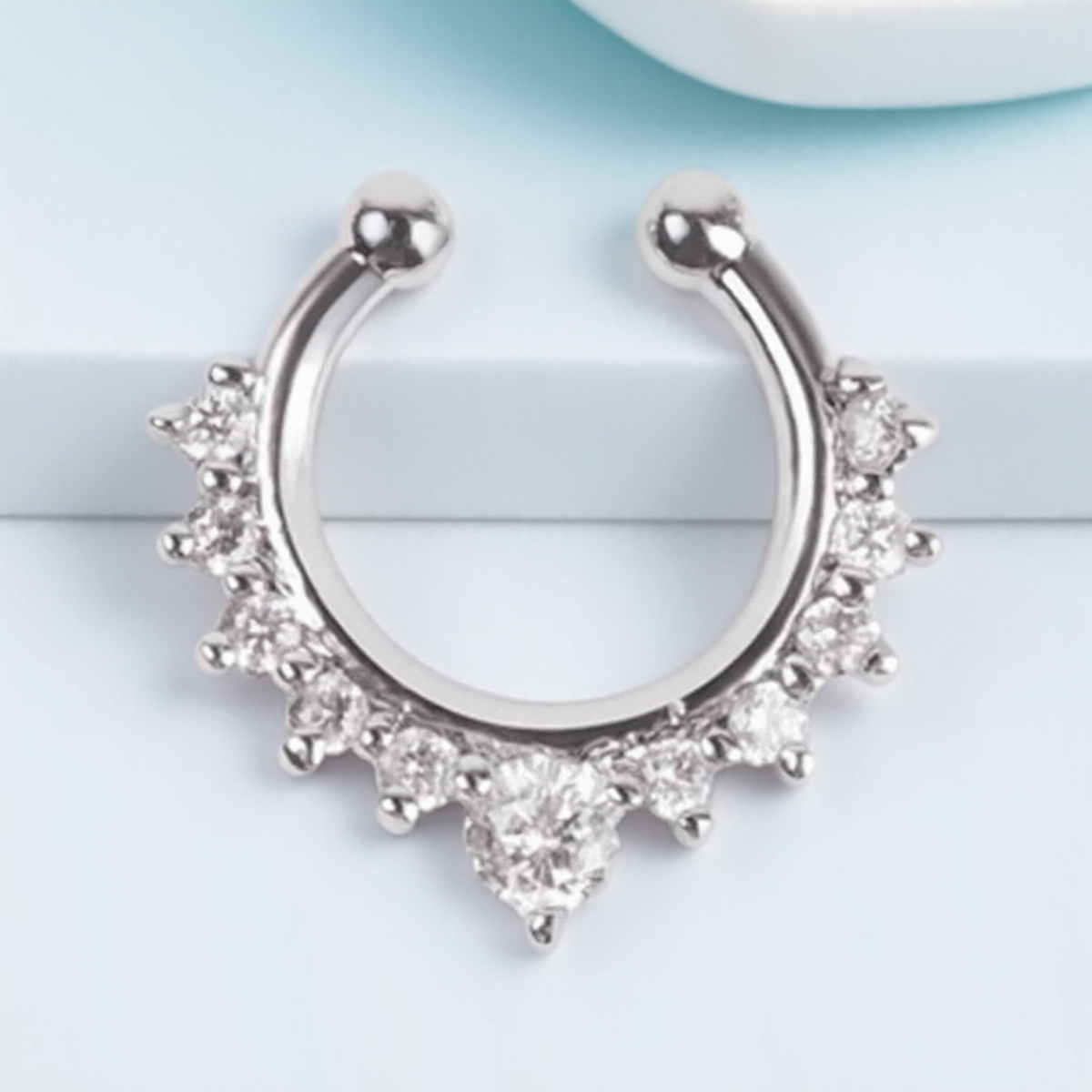 1PC Fashion Rhinestone Nose Ring Lip Ring Faux Septum Rings Unisex Jewelry Perfect for Women Men Stylish Earring Set