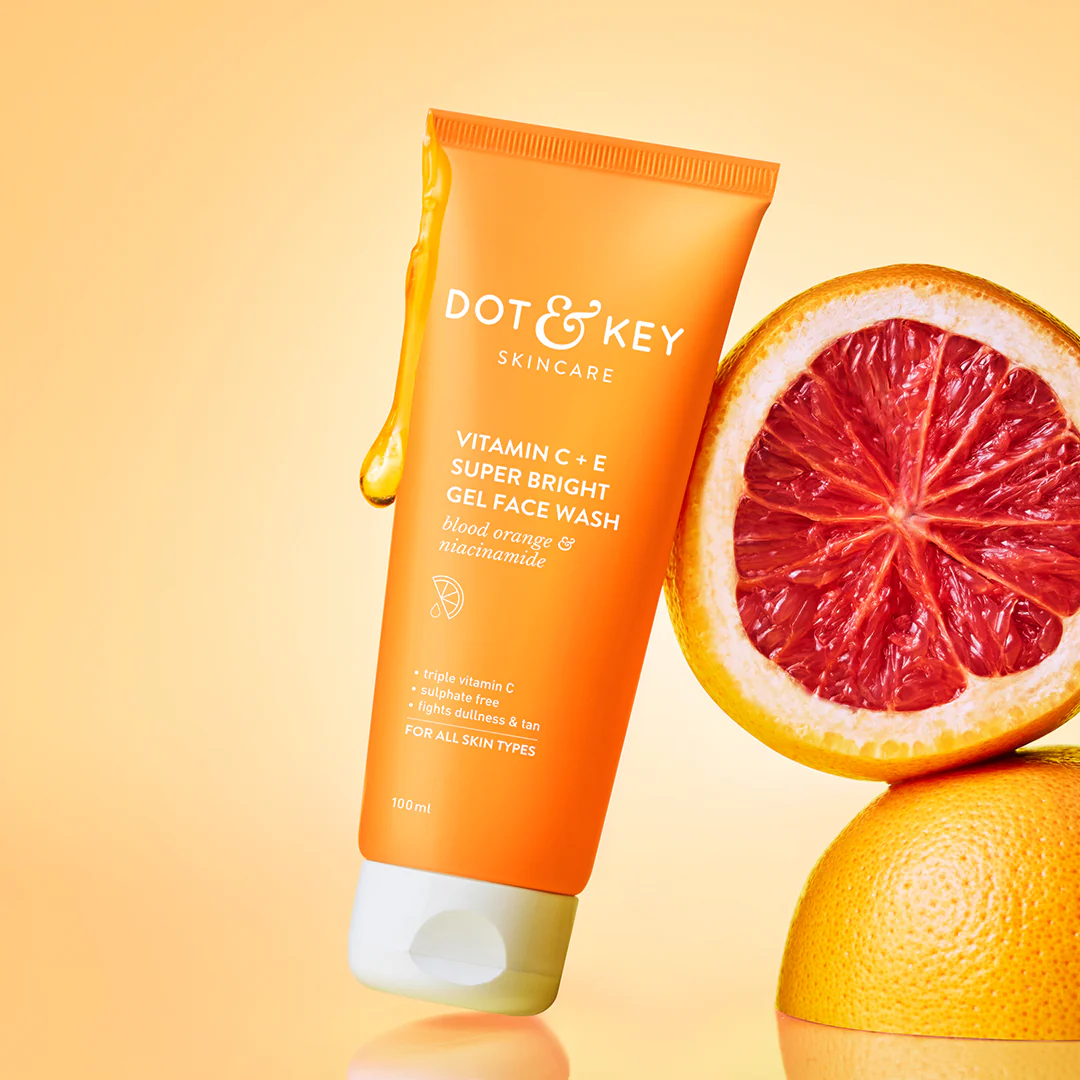 Dot & Key Vitamin C + E Gel Face Wash for Glowing Skin 100ml - image 1