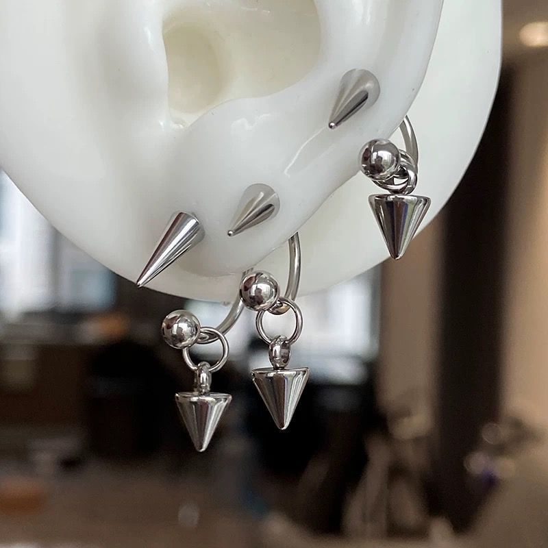 EVISPOL Hypoallergenic Stainless Steel C Shaped Spike Labret Lip Rings for Women Spur Pendant Cartilage Helix Piercing Jewelry pen gpt