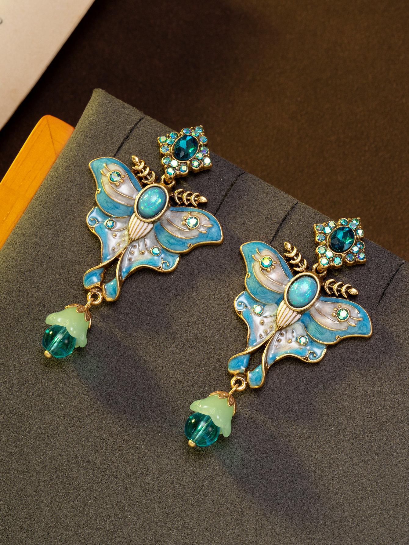 1 Pair of Vintage Cute and Sweet Blue Glitter Glaze Butterfly Pendant Earrings Suitable for Women to Wear Daily, for Festivals, Parties, or as a pen gpt