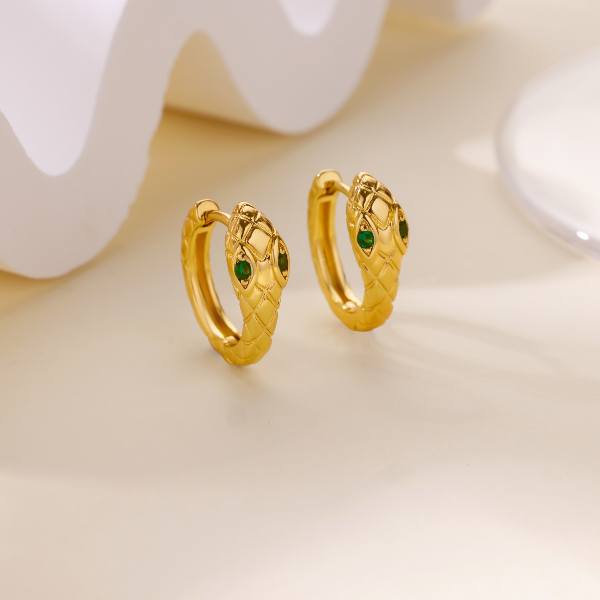 Stainless Steel Snake Earrings for Women Cute Mini Animal Gold Color Serpentine Earrings Punk Vintage Jewelry Accessories Gift pen gpt