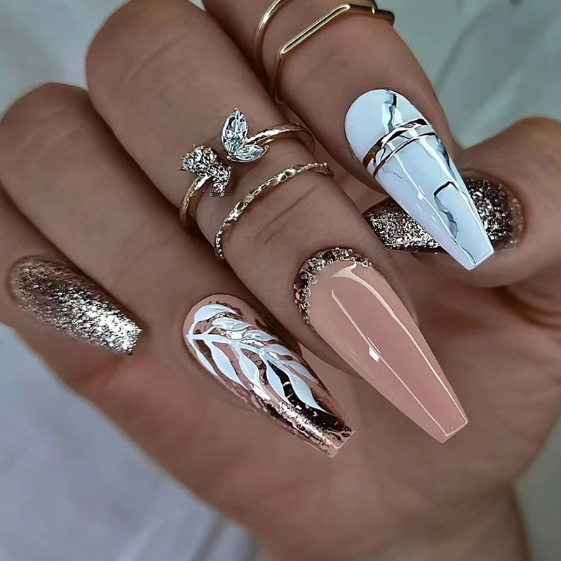 24 pieces of French fashion new short nails, women press nails, equipped with 1 jelly and 1 nail file
