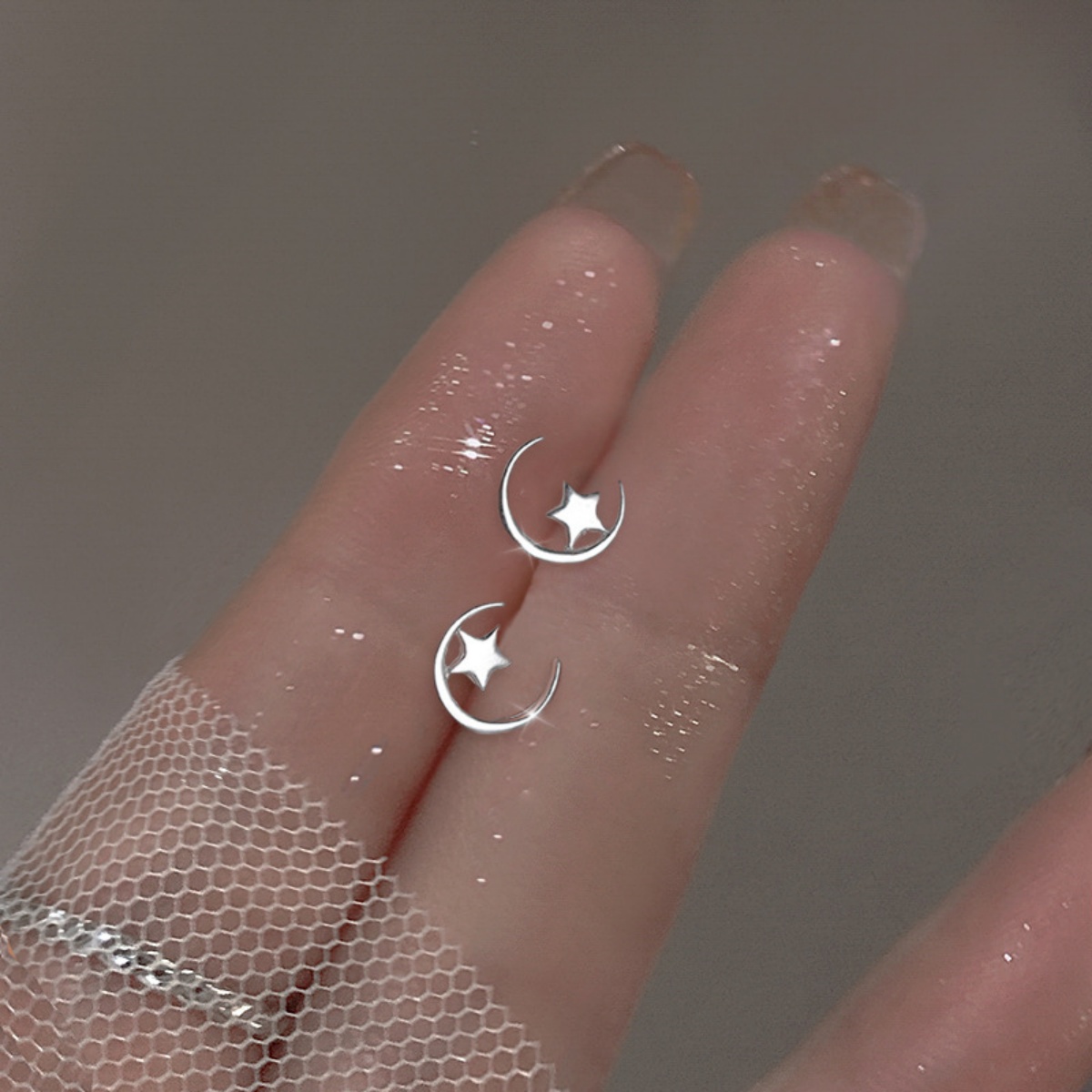 Fashion Mini Star Moon Stud Earrings For Women Men Minimalist Tiny Small Gold Color Silver Color Star Moon Ear Piercing Jewelry