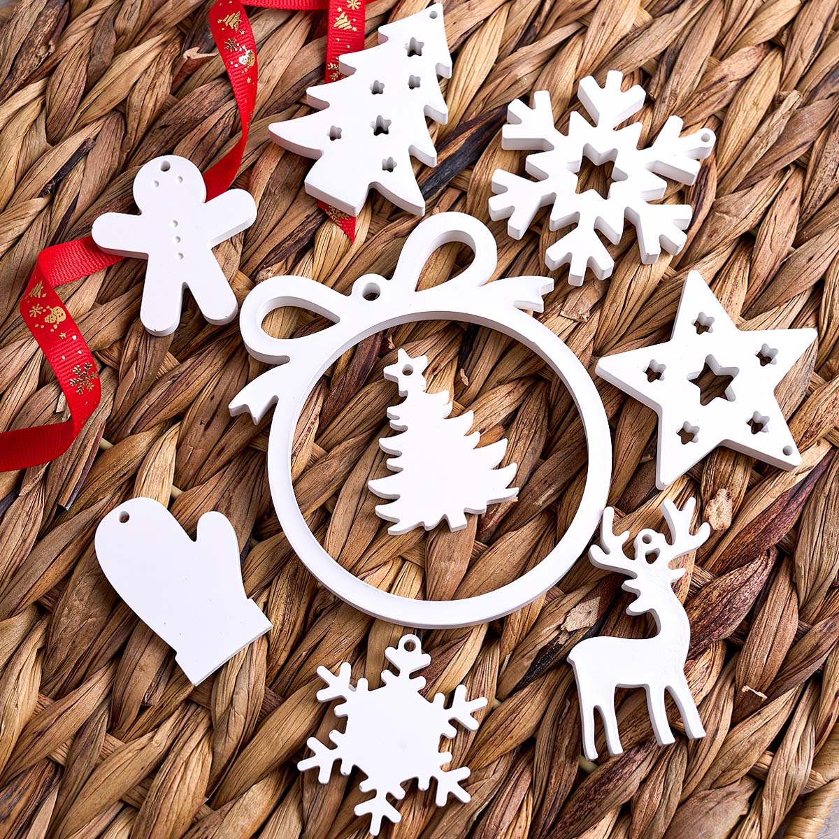 Christmas Series Pendant Silicone Mold DIY Christmas Tree Elk Snows Glove Casting Molds Plaster Resin Jewelry Crafts Making Kit