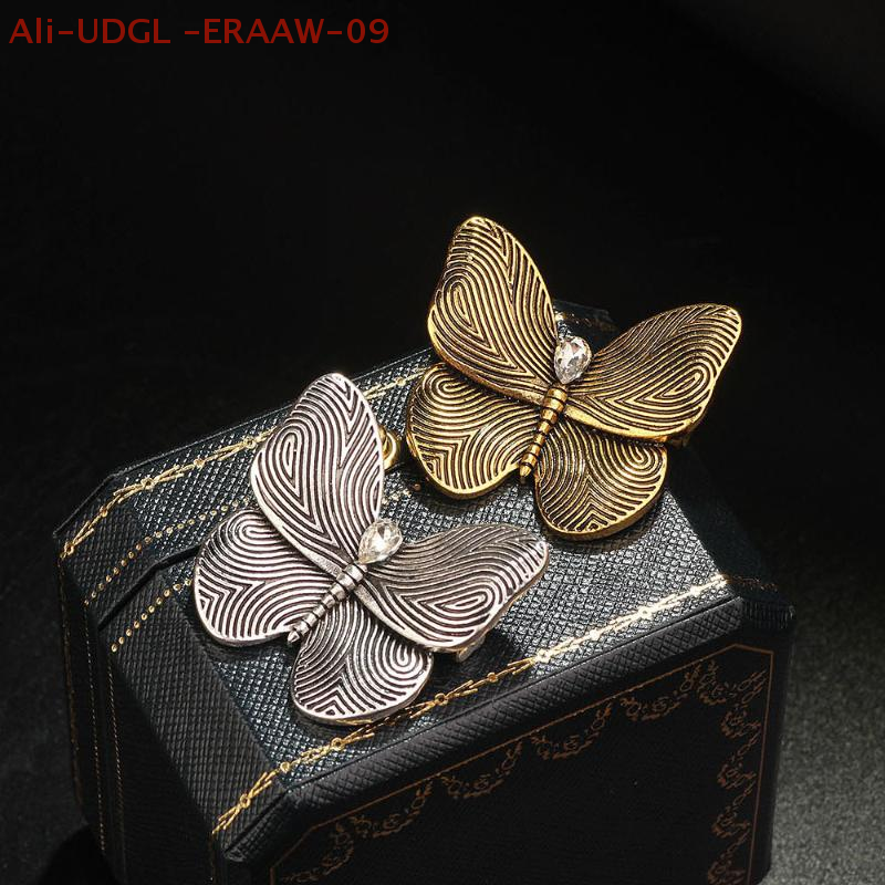 1PC Vintage Metal Butterfly Brooches Pins For Women Clothing Coat Party Accessories Gifts