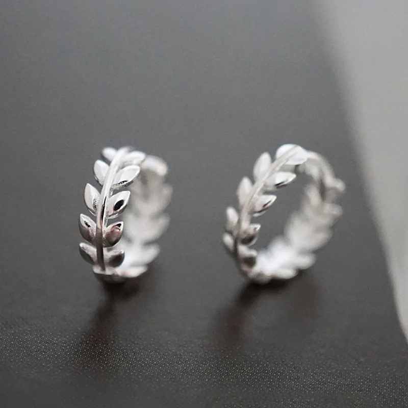Huitan Silver Color Olive Leaf Shaped Hoop Earrings Women Exquisite Small Circle Earrings Daily Wear Statement Jewelry Drop Ship