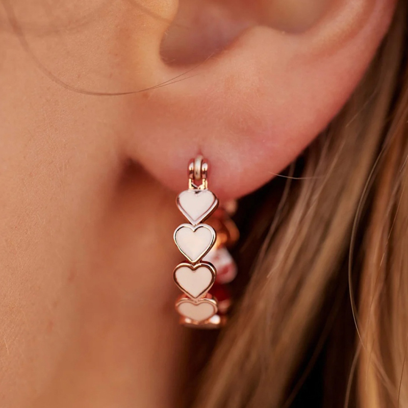 Huitan White Heart Enamel Hoop Earrings for Women Rose Gold Color Temperament Sweet Ear Circle Earrings New Trendy Jewelry
