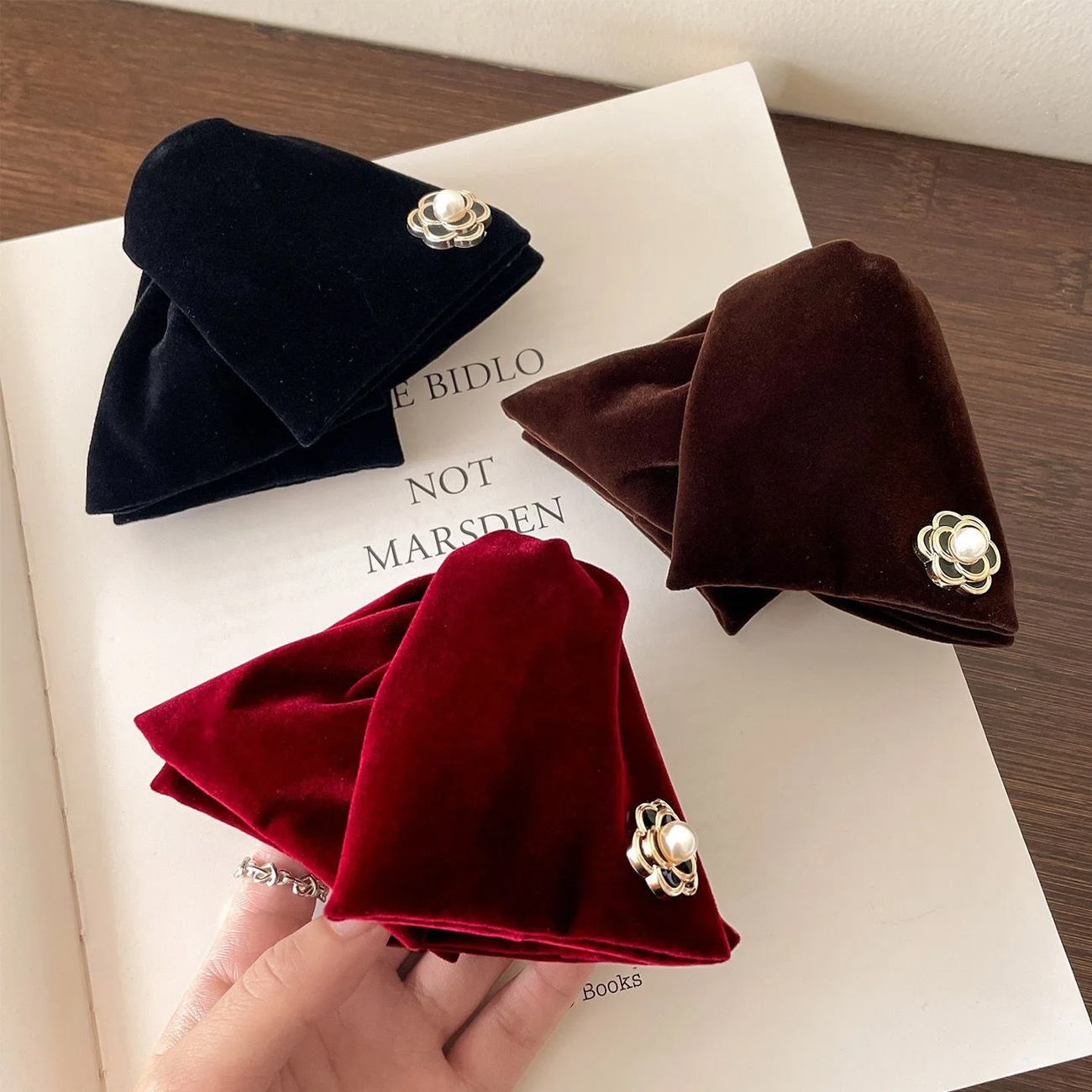 1pc Vintage Velvet Camellia Triangle Hair Clip for Women, High-End Style, Back of Head Hairpin, Updo Shark Clip Hair Accessory