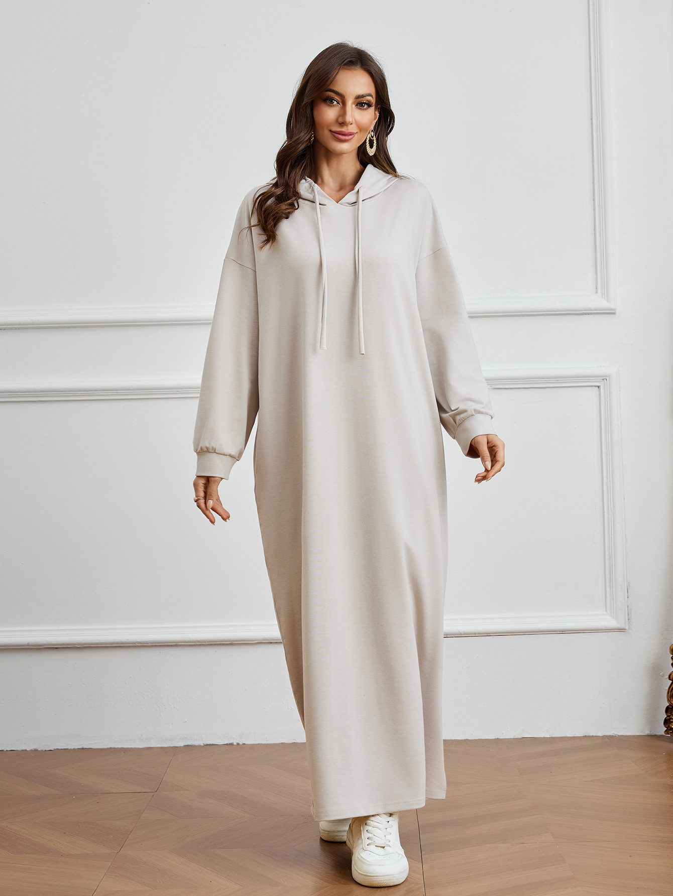 2025 Hot Sell Islamic Women's Grey Hooded Abaya Loose cut Design with Pockets Suited for Casual Outings in Middle East Cities