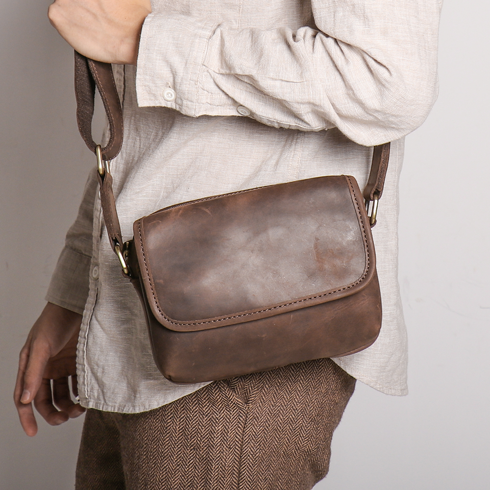 Men's Vintage Crazy Horse Leather Messenger Bag Retro Amekaji Oil Waxed Shoulder Crossbody Bag For Work Travel Casual