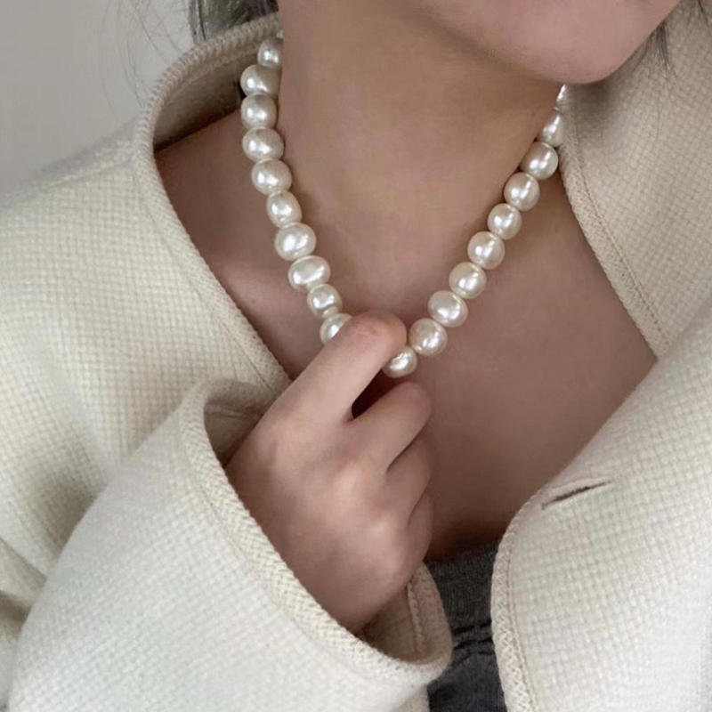 New Simple 10MM Imitation Pearls Chain Choker Necklaces for Women Wedding Love Shell Pendant Necklace Fashion Jewelry Wholesale