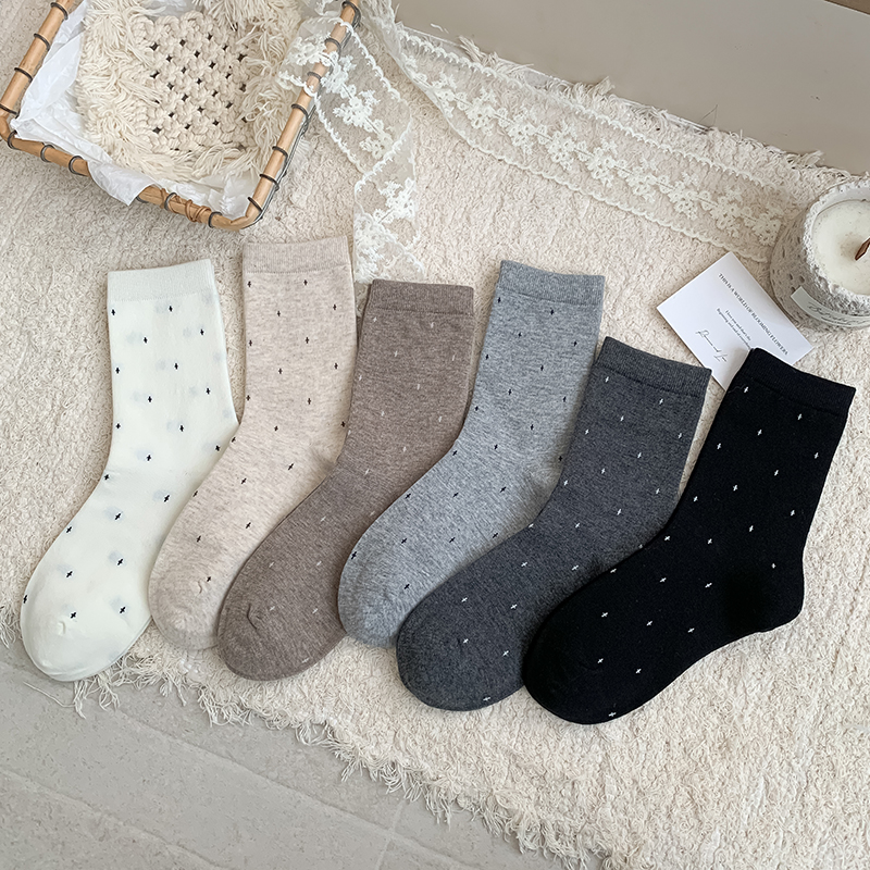 Women's Socks New Autumn Simple Fashion Casual Long Socks Japanese Style Trendy Daily Cotton Socks Breathable Sweat Absorption