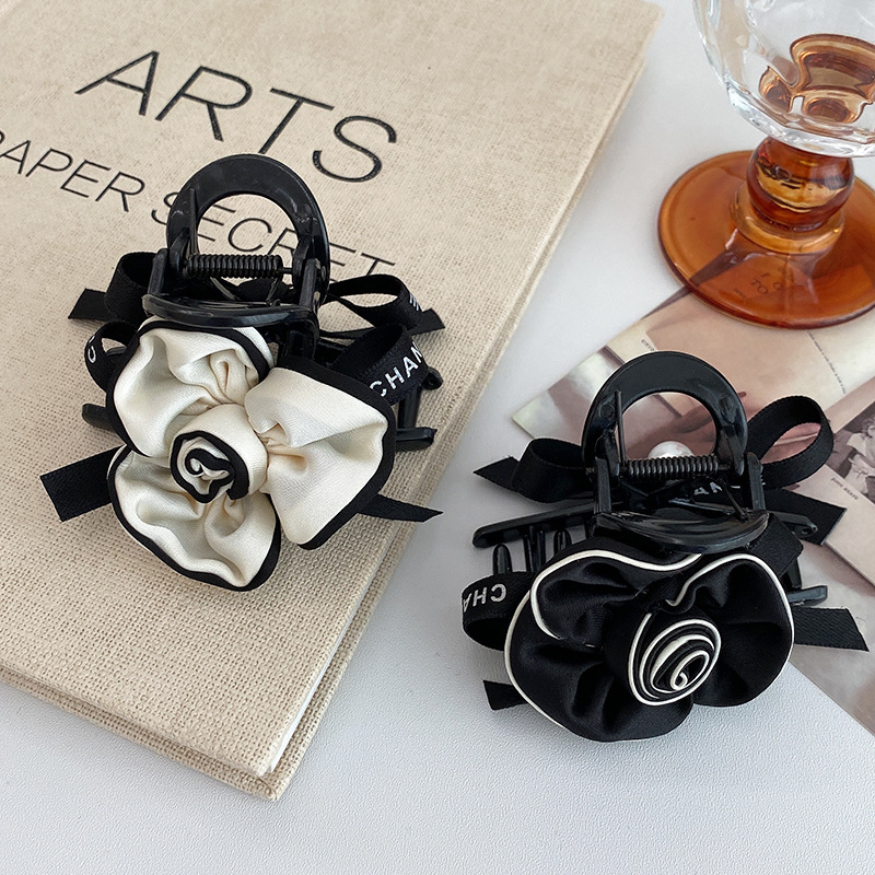 1pc Double sided camellia claw clip large 2024 new flower hair clip high-end shark clip hair clip headband