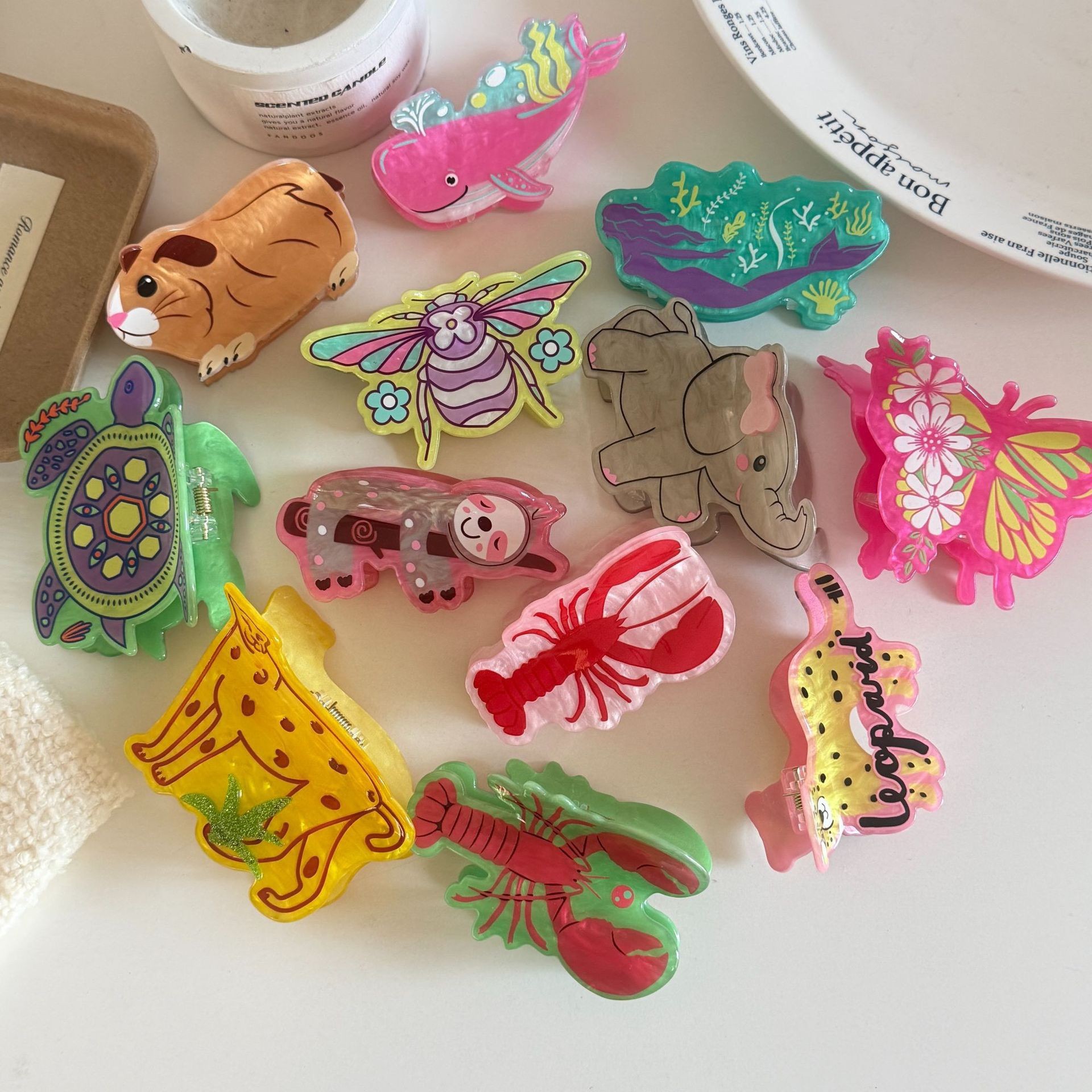 1pc Cute Animal Grab Clip Acrylic Hair Grab Cartoon Versatile Shark Clip New Hair Clip