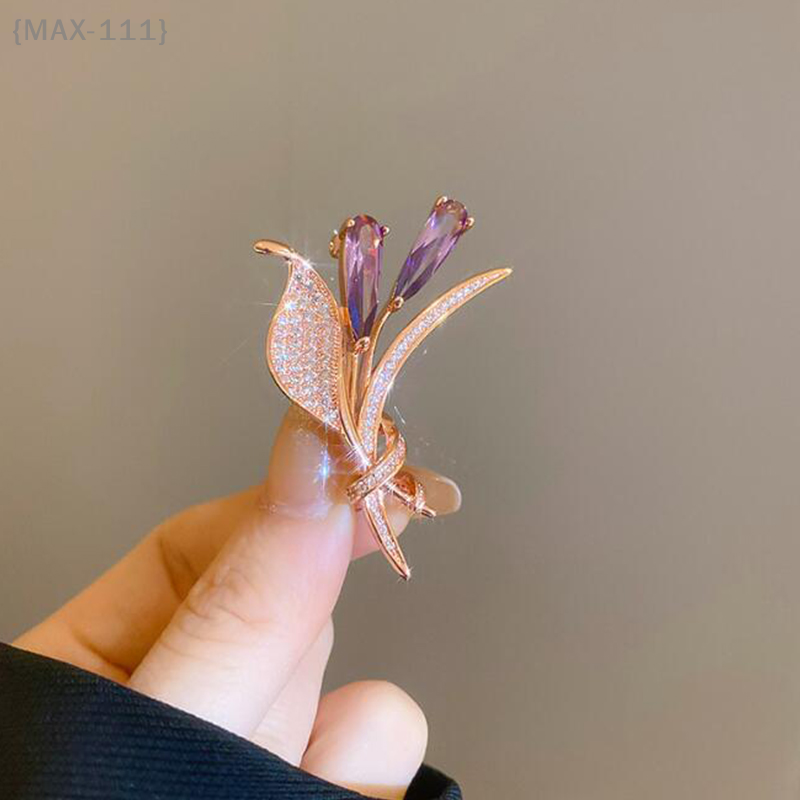 Sweet & Chic Floral Corsage Pin - Exquisite Resin/Crystal Brooch for Girls & Women, Cute yet Sophisticated Clothing Accent