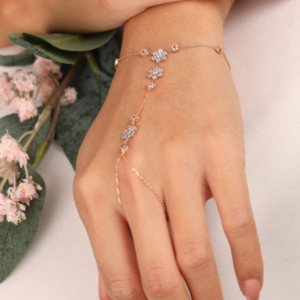 New retro flower bracelet simple bohemian style rhinestone back chain bridal wedding high-end hand jewelry