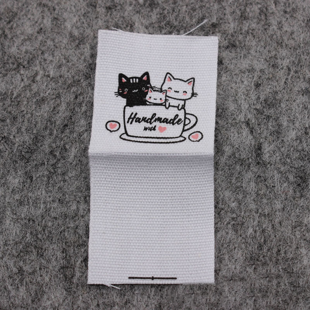 24PC white press folding cute cat cartoon hand cloth label DIY sewing garmen