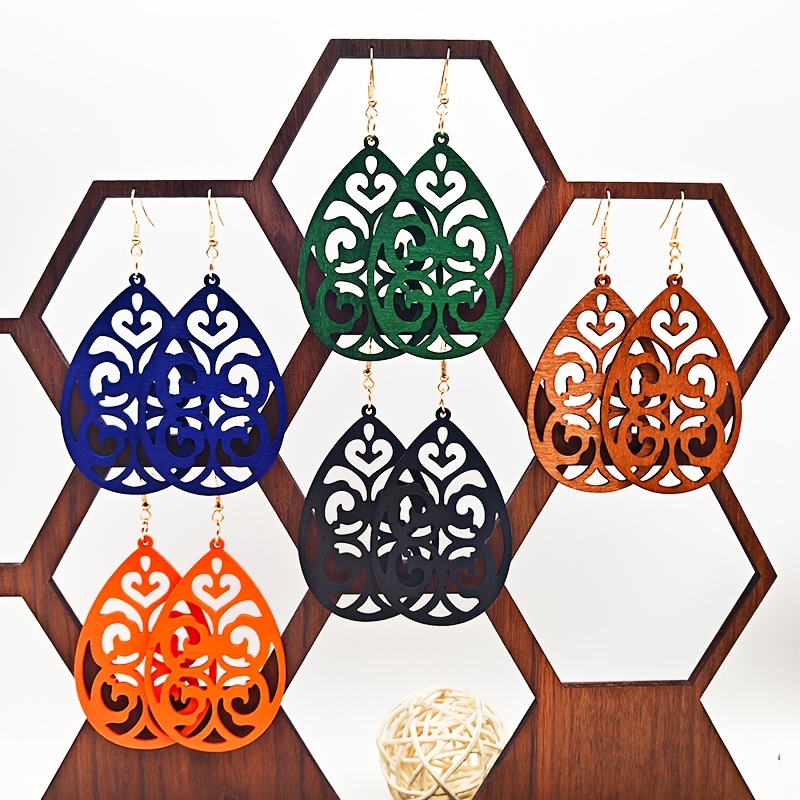 5 Pairs of Fashionable Pendant Earrings for Women, Retro Bohemian Ethnic Style Wooden Hollowed-Out Teardrop-Shaped Earrings, Per pen gpt