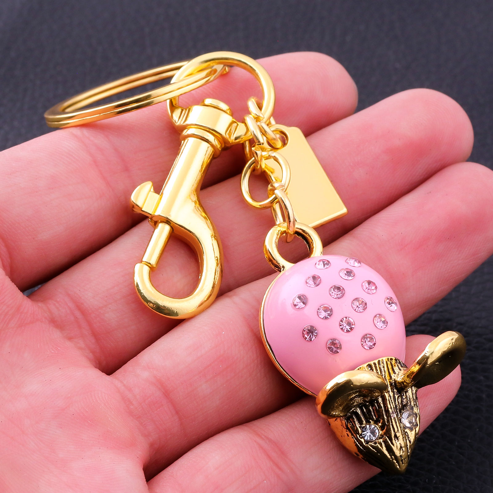 Crystal Pink Small Animal Keychains Pendant Fashion Large Mouse Exquisite Keyrings Men Women Backpack Jewelry Accessories pen gpt