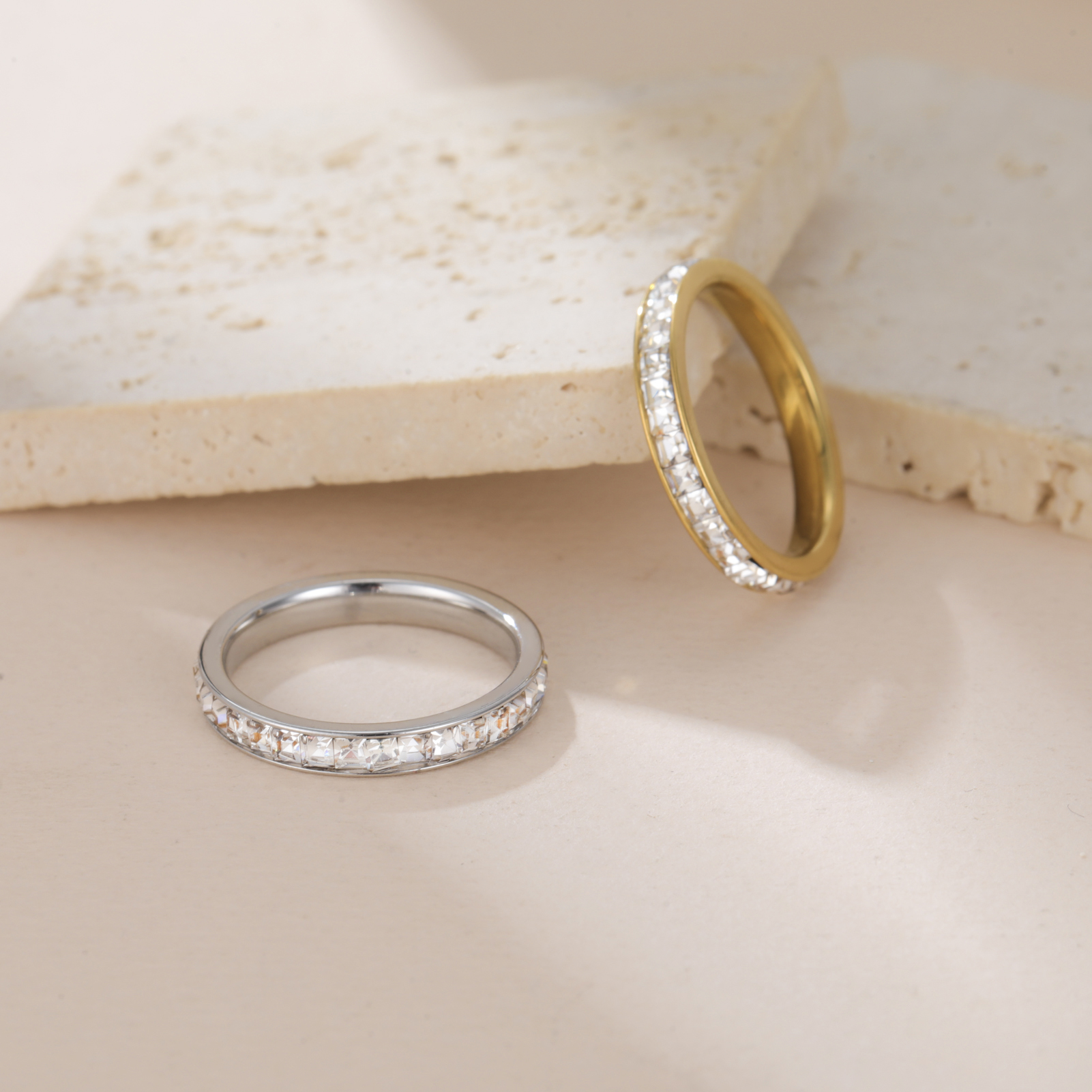 Skyrim Stainless Steel Gold Color Zircon Rings Women Men Polished Finger Ring Minimalist Fashion Simple Jewelry Wholesale