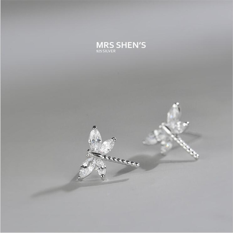 New Fashion Temperament Dragonfly 925 Sterling Silver Jewelry Personality Not Allergic Exquisite Crystal Stud Earrings E067