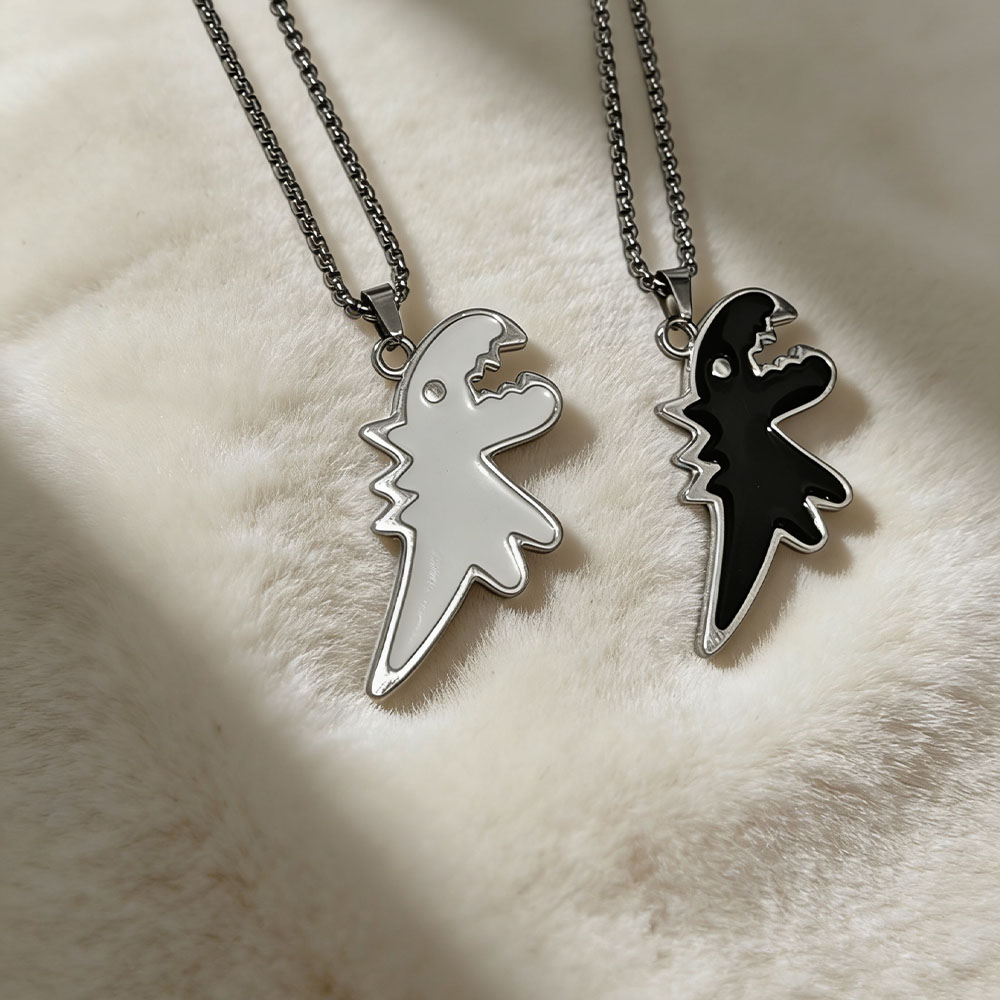 Ins Hip-Hop Style Little Dinosaur Couple Necklace, Cute Cartoon Black and White Matching Pendant, Versatile Long Sweater Chain for Students