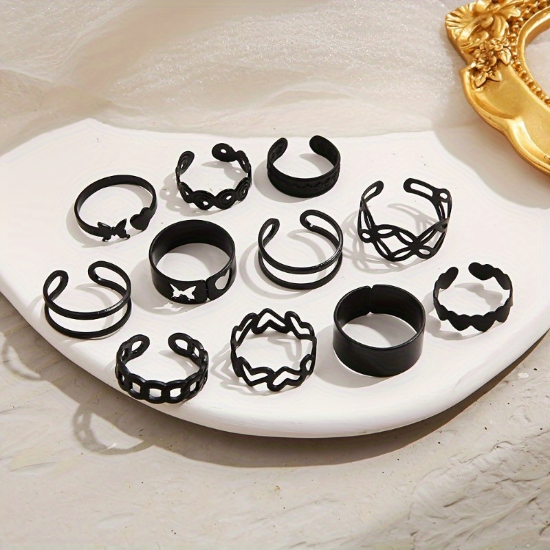 Personalized Creative Black Hollowed Out Geometric Heart Adjustable Ring Ladies Niche Design Fashion Accessories Jewelry