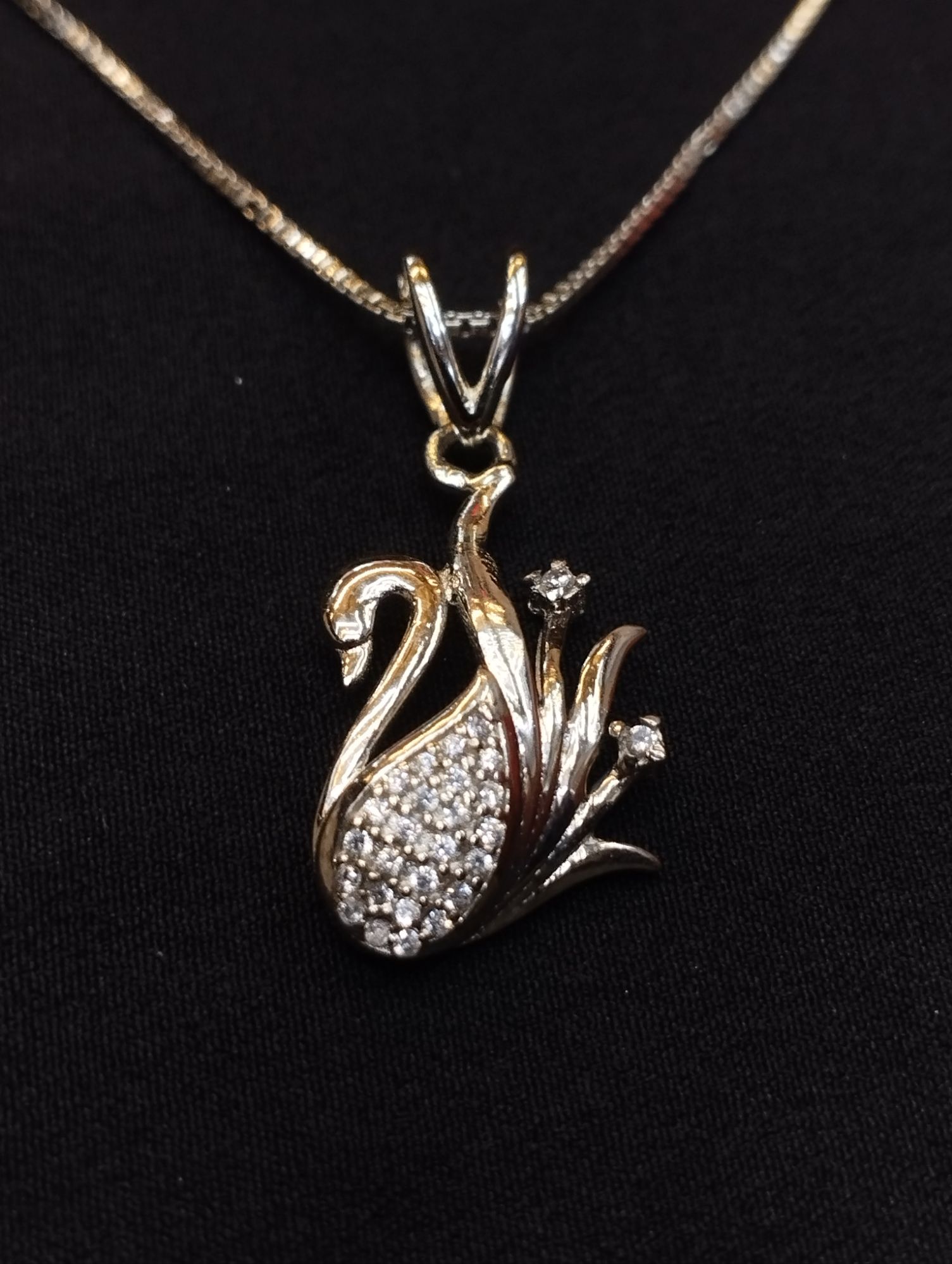 92.5% Silver | Rhodium Polished | Premium Swan Designed Pendant with Chain | Maitri Jewellers