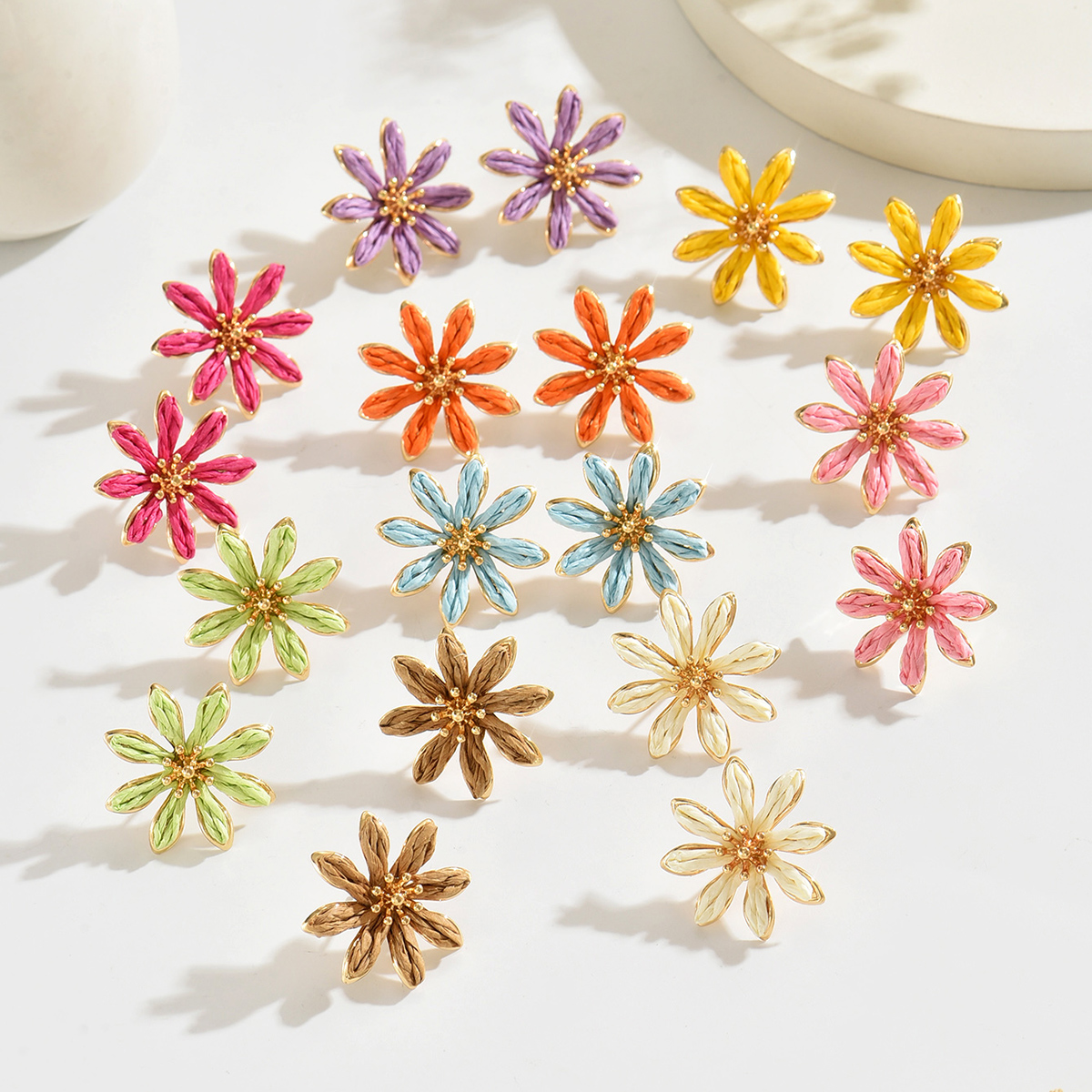 Bohemia Trendy Sweet Daisy Flower Rattan Knit Stud Earrings for Women Handmade Colorful Raffia Flowers Earrings Summer Jewelry