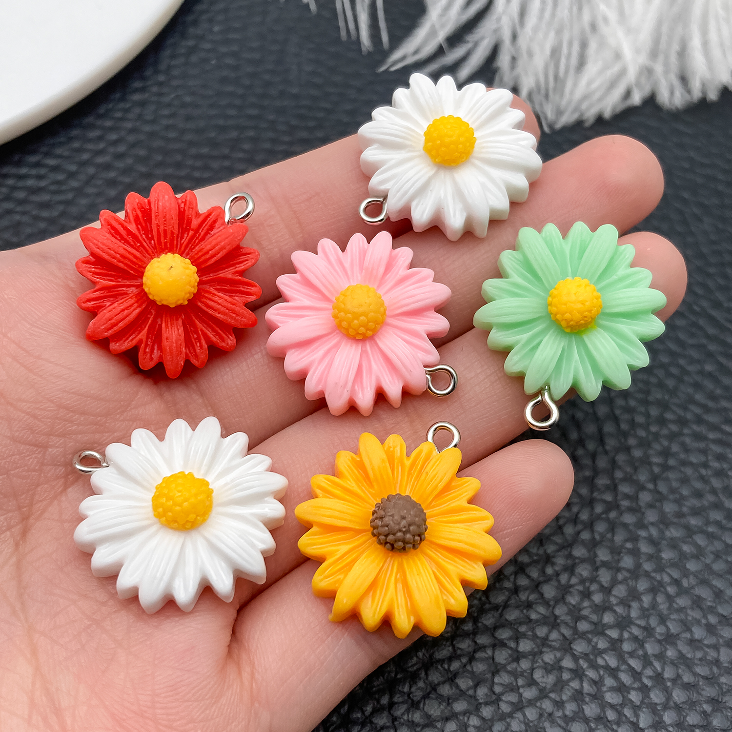 5/10pcs Daisy Resin Pendants - DIY Handmade Jewelry Charms for Earrings, Keychains & Bag Accessories pen gpt