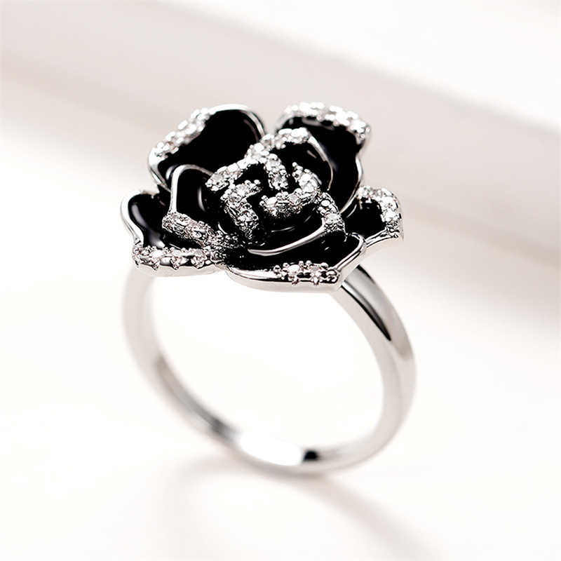 Huitan Romantic Camellia Ring for Women Black Enamel Aesthetic Flower Rings Bridal Wedding Party Accessories Luxury Jewelry New
