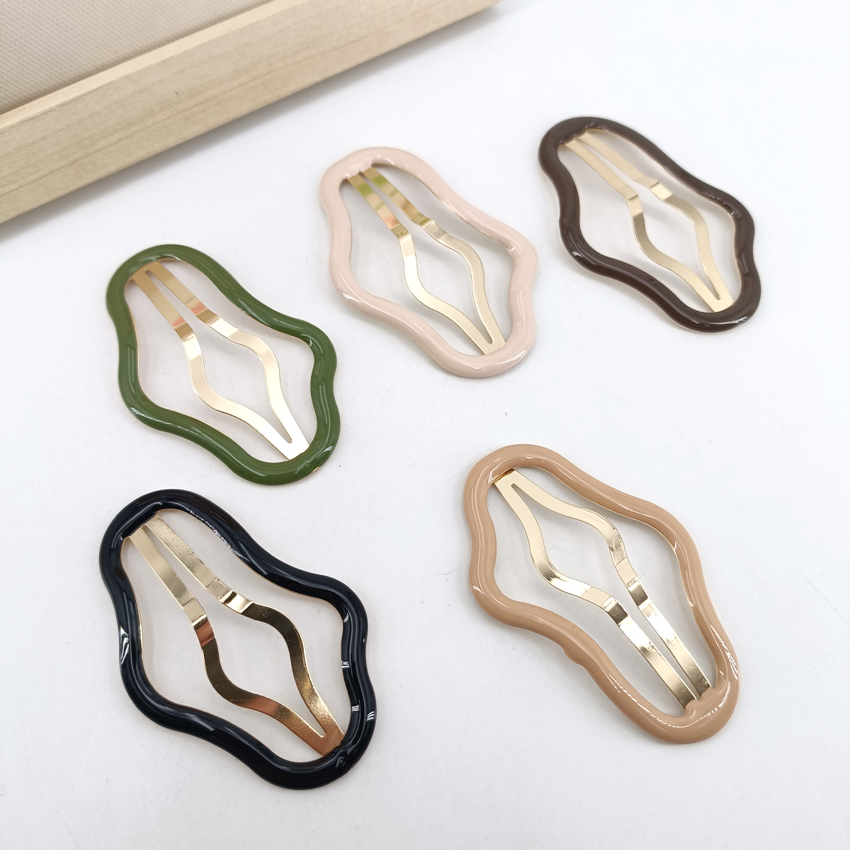 2PCS 7cm Hollow Cloud Bright Paint Metal BB Hairclips Women Simple Snap Clip Headdress Hair Jewelry Accessories