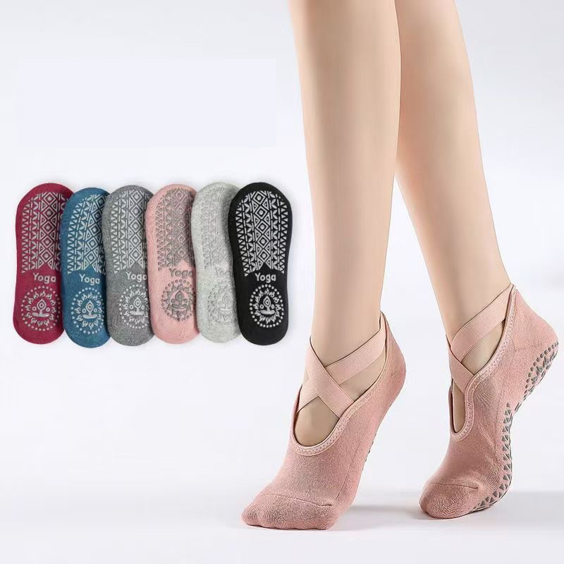 1 pair women non-slip silicone dispensing sole cross belt yoga low cut Sweat absorbing and moisture wicking yoga socks