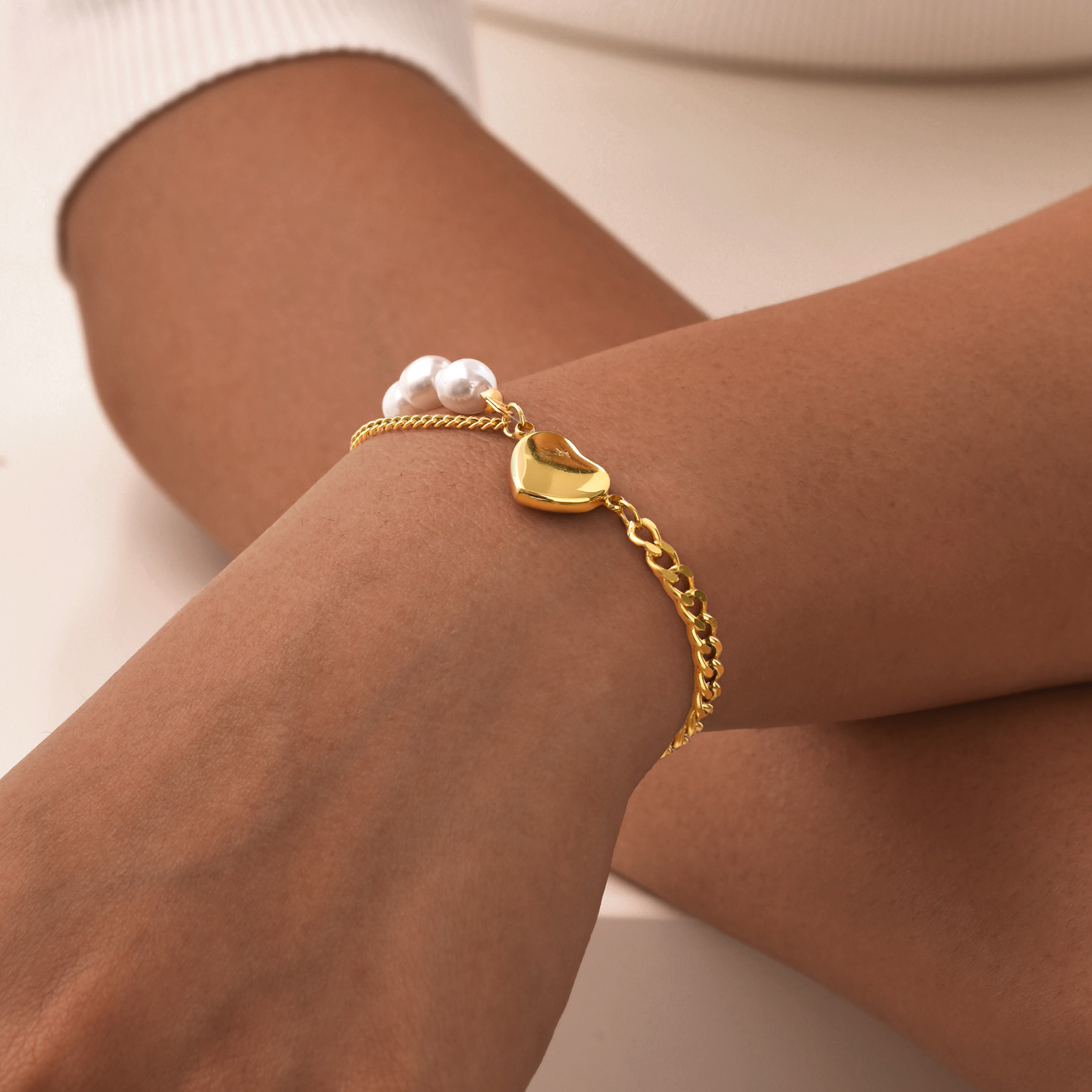 Vnox New Fashion Heart Charm Bracelets for Women Girls,Simulated Pearl Beads Bracelets,Adjustable Stainless Steel Chain Bracelet