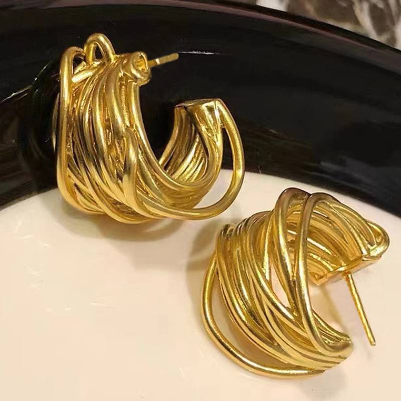 Huitan Elegant Hollow Design Women Gold Color Hoop Earrings Fashion Accessories for Party Wedding Luxury Metal Jewelry