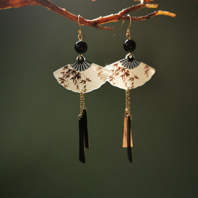 New Chinese Style Fan Resin Tassel Earrings for Women Fashion Trend Ear Hook Temperament National Style Jewelry Female Gift