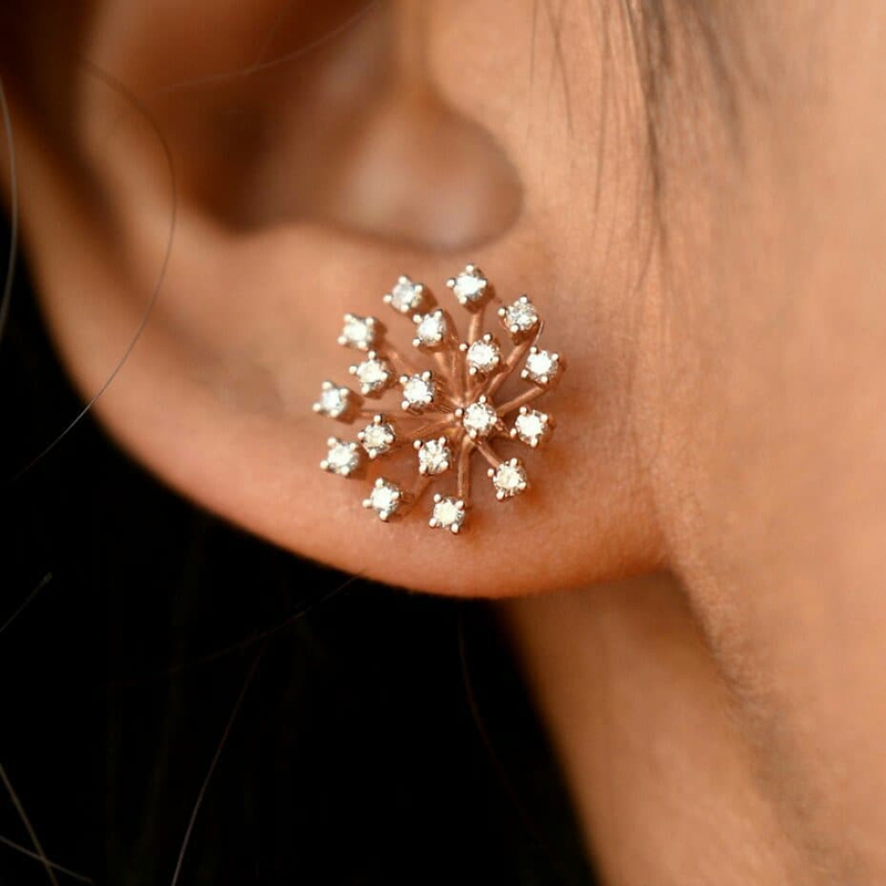 Huitan Stars Shaped Stud Earrings Romantic Rose Gold Color with CZ Shiny Ear Accessories Birthday Fashion Jewelry