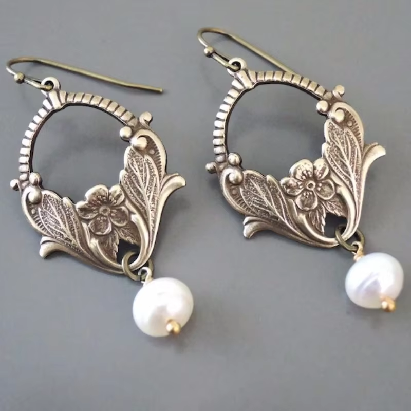 Bohemian Inlaid Imitation Pearl Stone Pendant For Women Retro Ethnic Silver Metal Carving Plant Pattern Long Earrings pen gpt