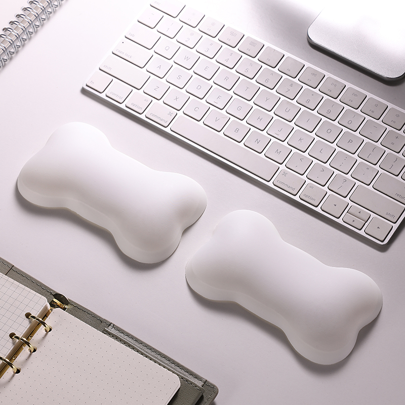 Cute Mouse Pad Wrist Rest Support Ergonomic Mousepad Non-Slip Silicone for Office Supplies Desk Decor Accessories