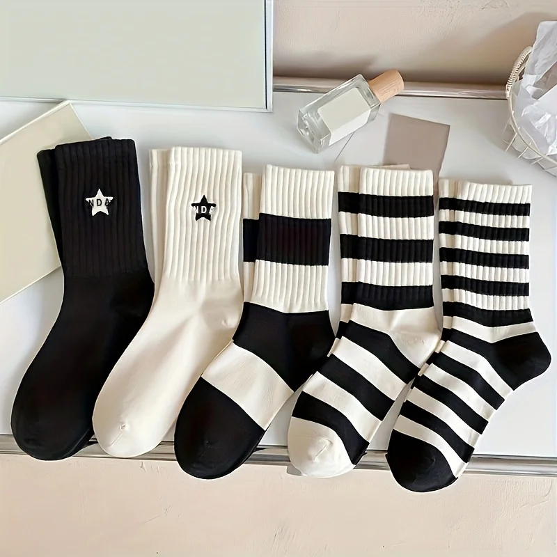 5 Pairs Of Women's Black And White Striped Socks Set Minimalist Style Embroidered Pentagram Women's Sports Socks
