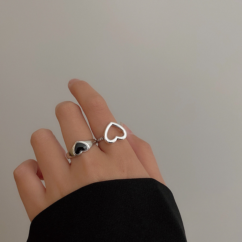2023 New Fashion Simple Heart Vintage Love Ring Personalized Adjustable Opening Fashion Black Ring Girl Jewelry
