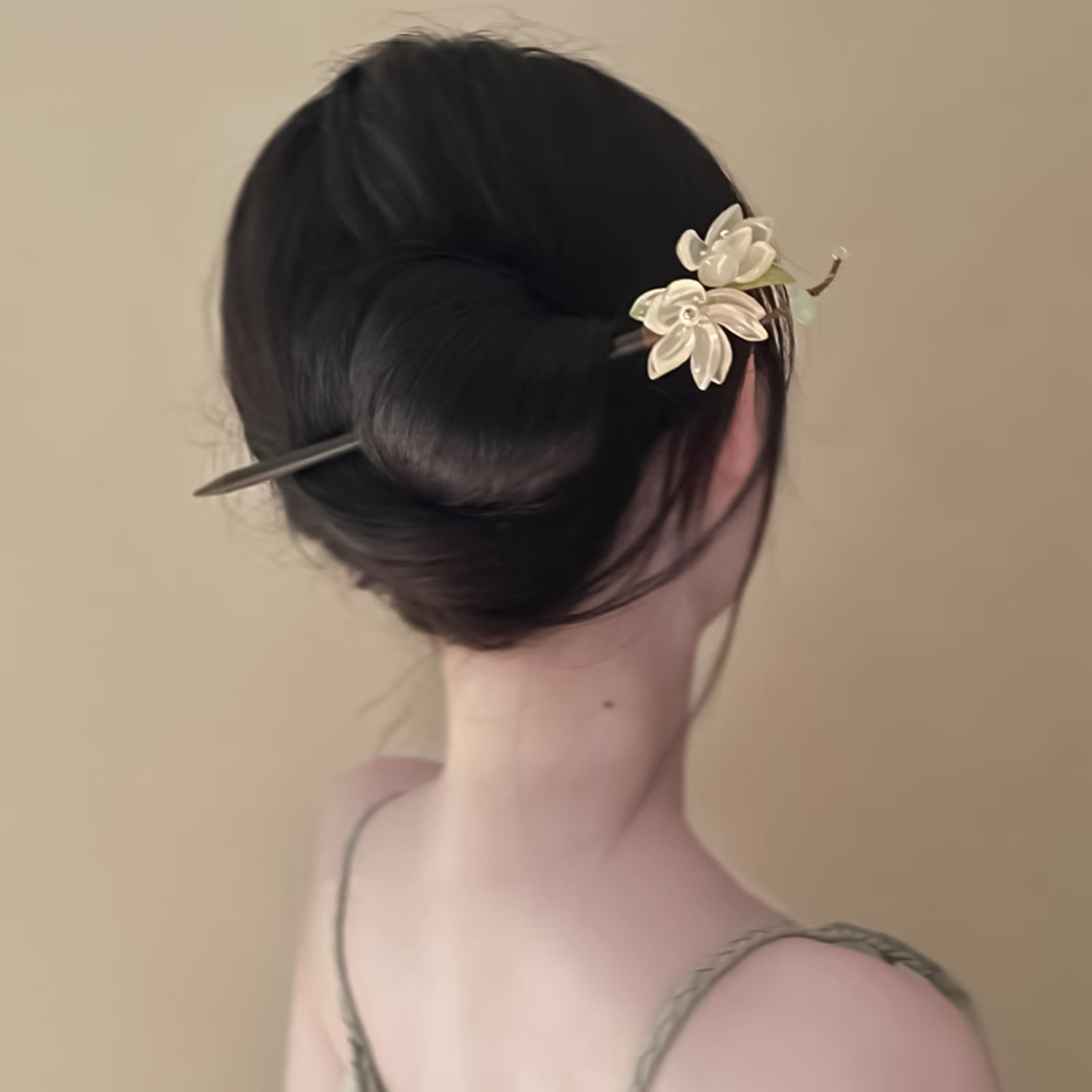 Vintage Elegant Wooden Hairpin Simulated Glass Lotus Design Chinese Style Hair Clip Ancient Style Minimalist Hairpin For Women