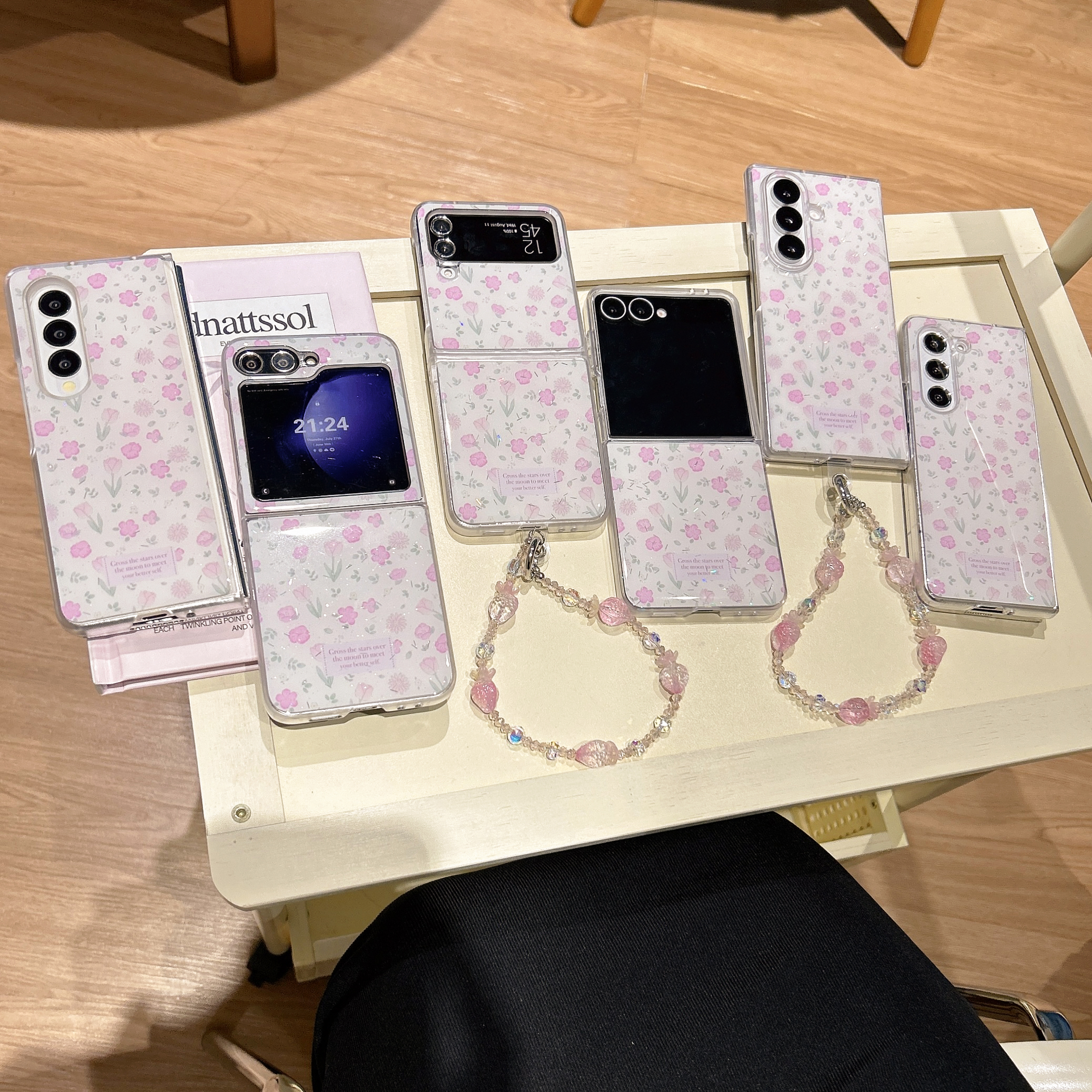 Back Cover For Samsung Galaxy Z Flip 7 3 Fold 6 5 4 Case Glitter Pink Tulip Rose Bracelet Chain Hard Pc Shockproof Phone Case