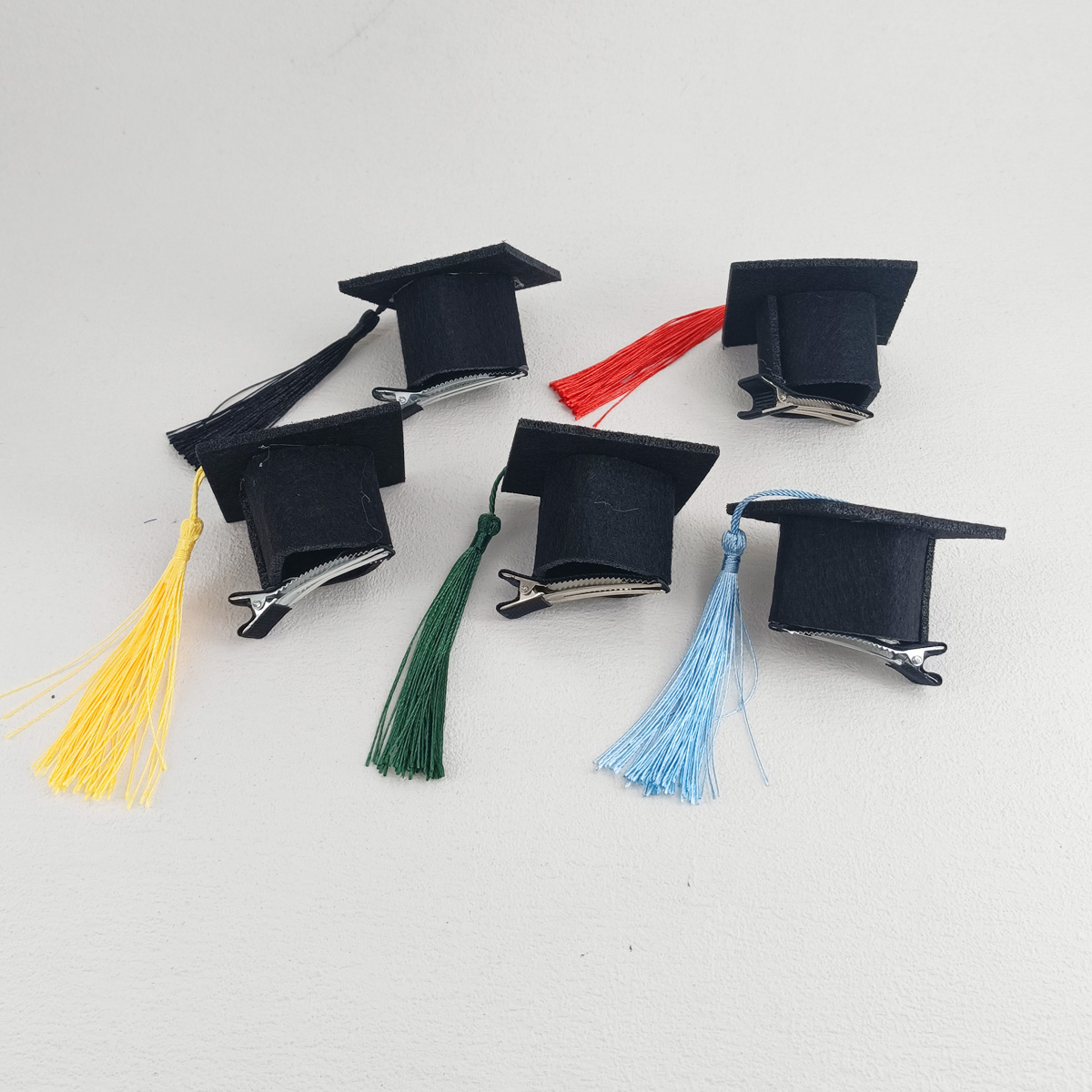 1pcs Graduation Tassel Hat Mini Doctoral Cap Clip Graduation Hat Party Stereoscopic Headdress Graduation Hair Decoration