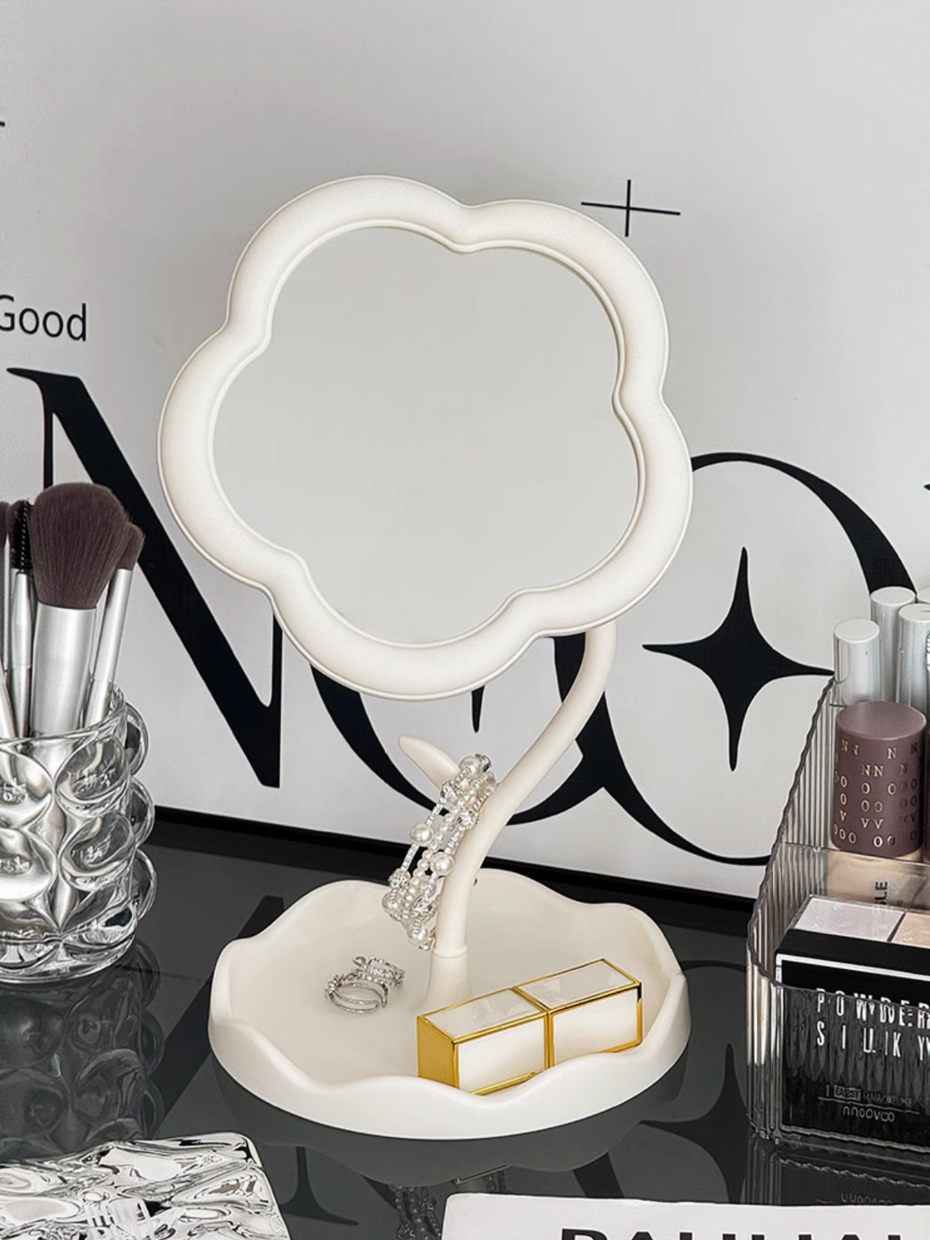 Cute Sunflower Rotatable Desktop Makeup Mirror Portable Cosmetic Vanity Mirror for Women Girls Dorm Room